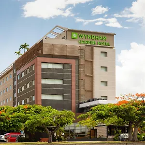 מלון Wyndham Garden Downtown
